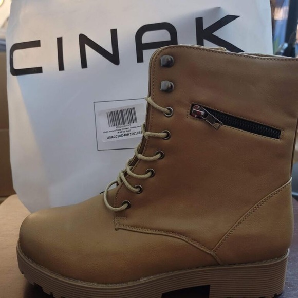 Cinak womens combat style boot, color khaki sizes 8 and 9 - Picture 1 of 1